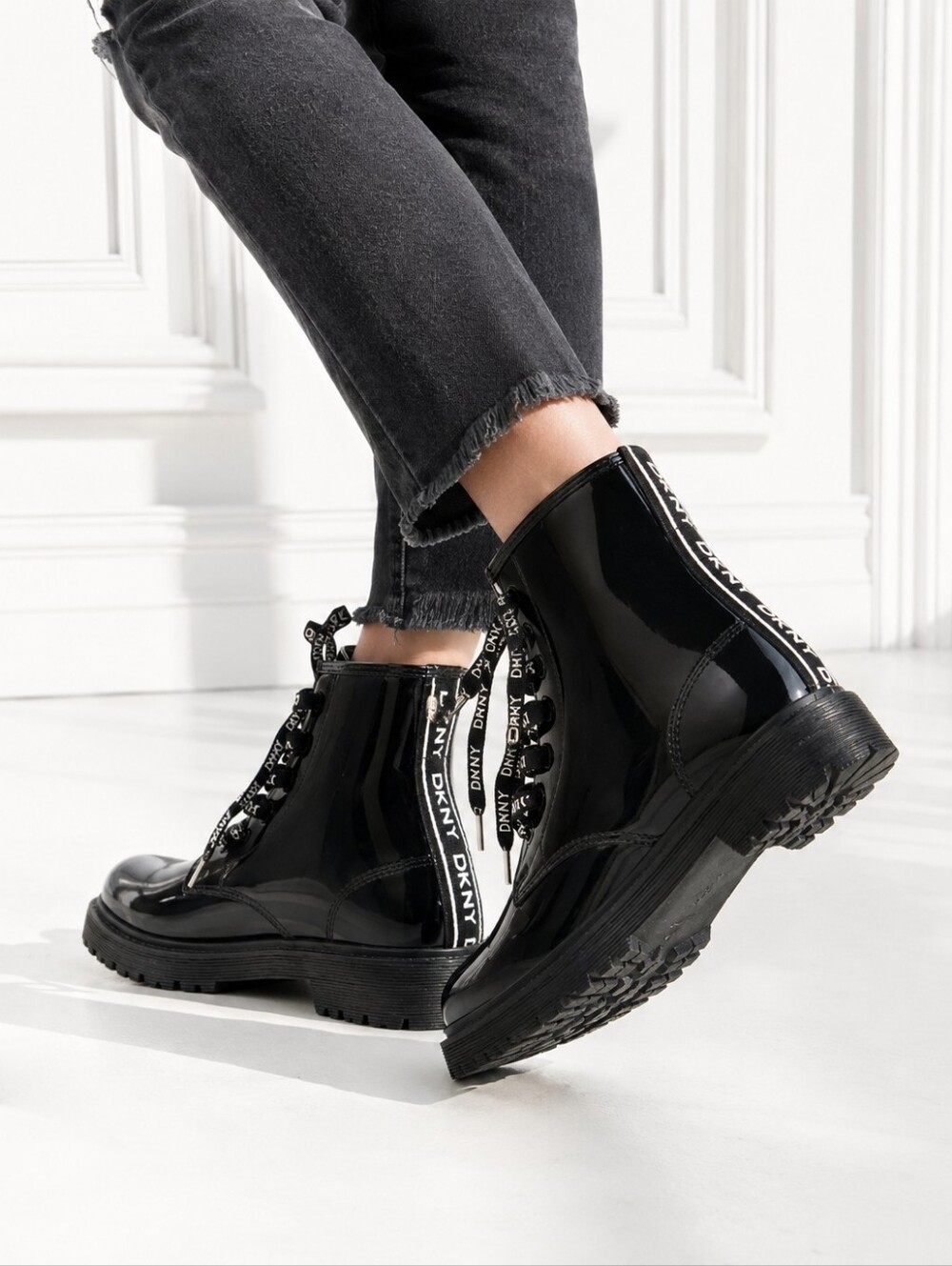 DKNY Black Patent Combat Boots Size 38 Lug Sole Lace Up Ankle Boots - Picture 2 of 7